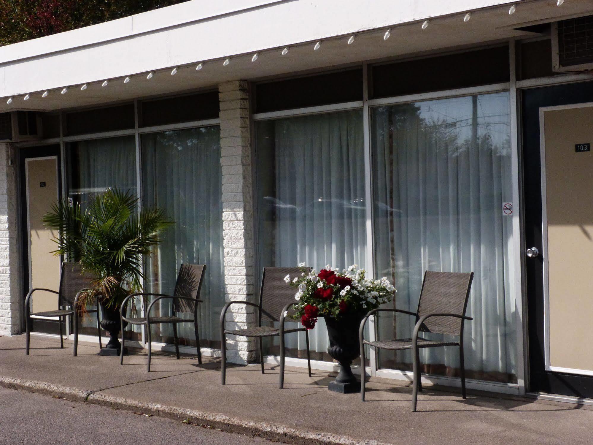 Catalina Motel Су-Сент-Мари Экстерьер фото